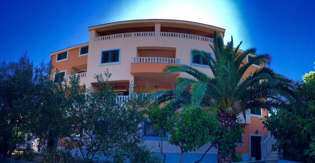 מרינה Villa Marija מראה חיצוני תמונה
